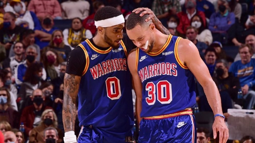 表现吸引了 表现吸引了