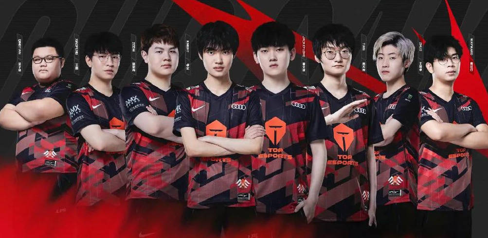 与更多青少 与更多青少