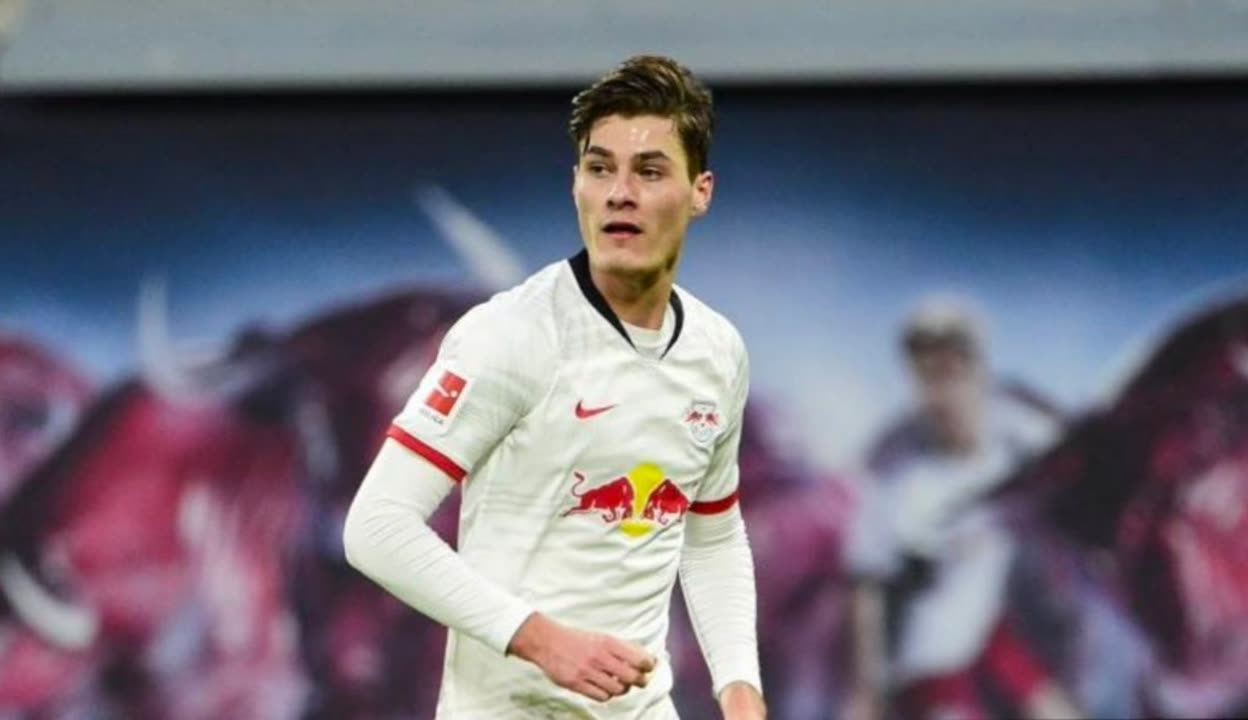 煌的四年战 煌的四年战