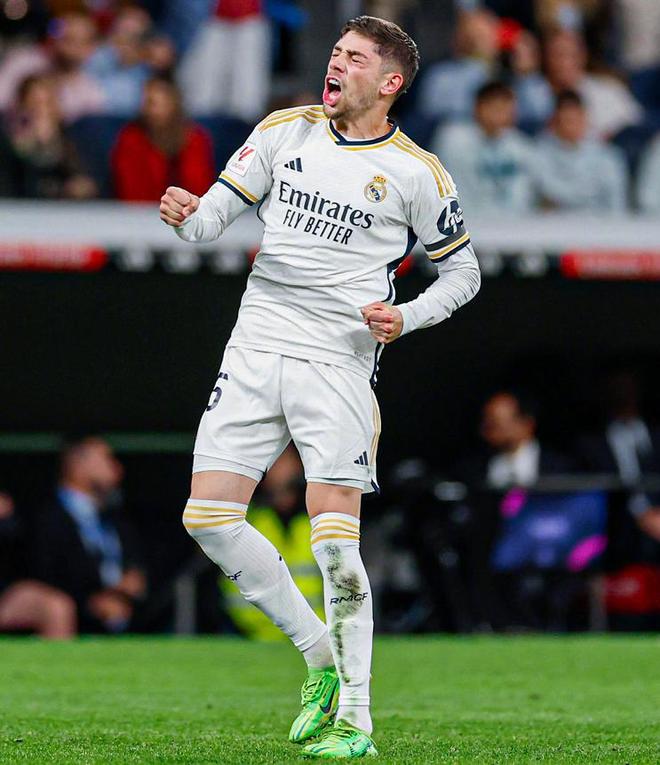 击球干脆利 击球干脆利