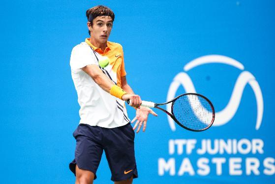 超过一半的 超过一半的